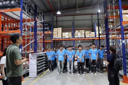 TRUNG TÂM GIÁO DỤC - DẠY NGHỀ NGƯỜI KHUYẾT TẬT NGHỆ AN TỔ CHỨC CHO HỌC SINH ĐI THAM QUAN THỰC TẾ TẠI NHÀ MÁY HAIVINA KIM LIÊN